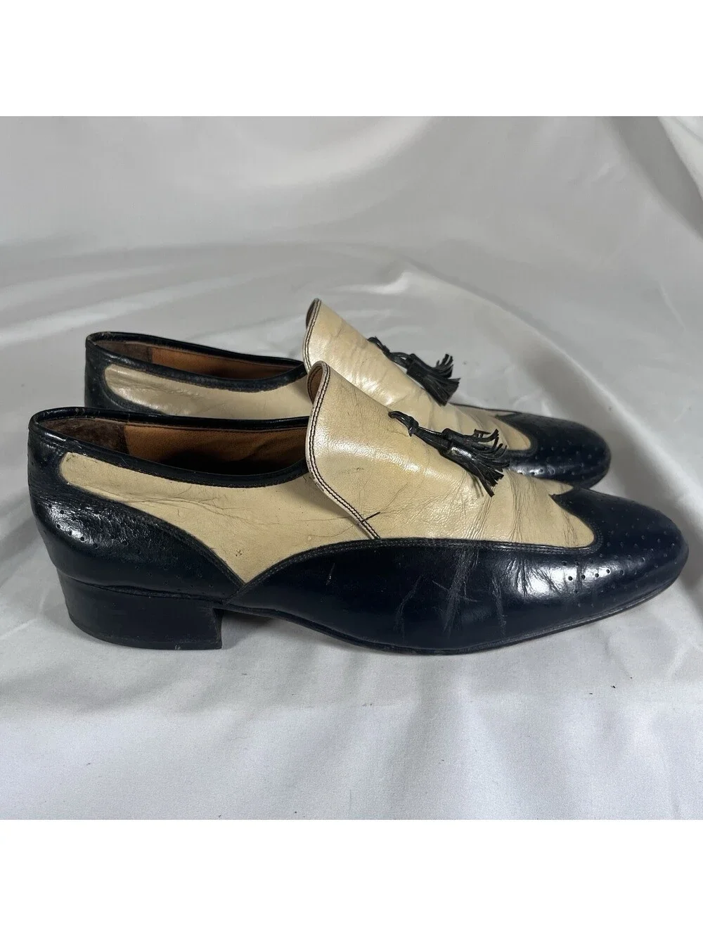 Vintage Two-Tone Black and Cream Leather Tassel Loafers